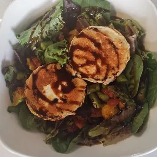 Ensalada De Queso De Cabra