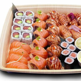 SALMON LOVER’S COMBO-24PCS 