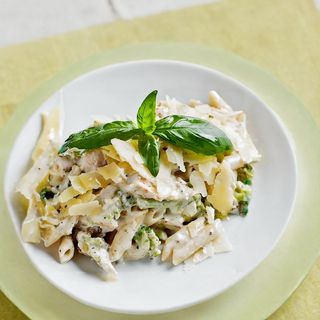 Пене с броколи и пилешко филе