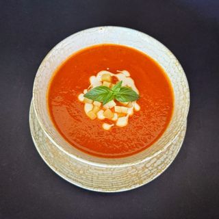 Supă de roșii cu mozzarella 500g