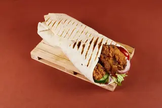 Tortilla ze stripsami i żółtym serem 600g