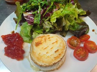 Ensalada de queso de cabra