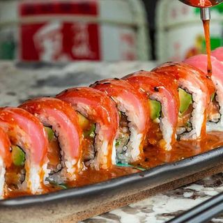 Uramaki Spicy Atún (8U)