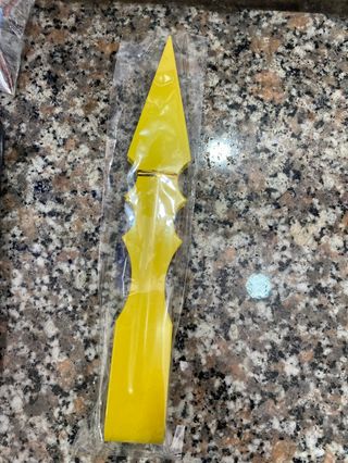 Pinza Cachimba Amarilla