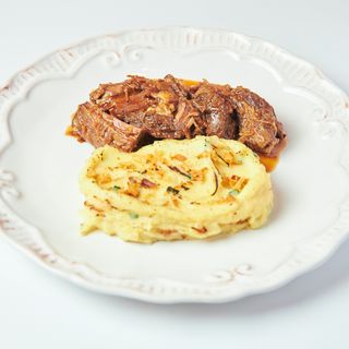 Томлённое 24 часов филе конины 