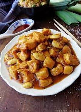 103. Pollo con le mandorle