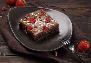 Strawberry Pistachio brownie