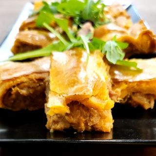 Ración empanada cerdo con manzana (8 uds.)