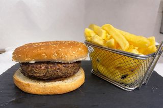 Burger & Chips