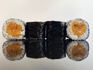 Hosomaki z tamago 8 szt.