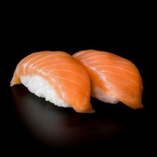 Nigiri Salmón (2 uds.)