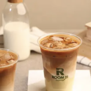  White Mocha Iced Medium   
