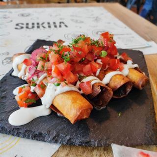 Flautas Mexicanas (2 De Queso Y 2 De Pollo)