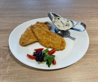 Şniţel de pui pane