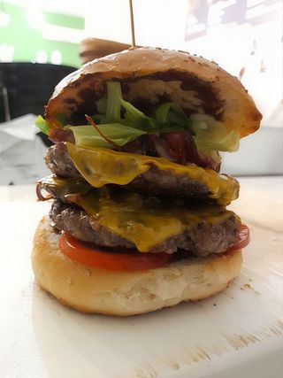 Crea il tuo hamburger preferito