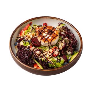 Sałatka z grillowanym kozim serem