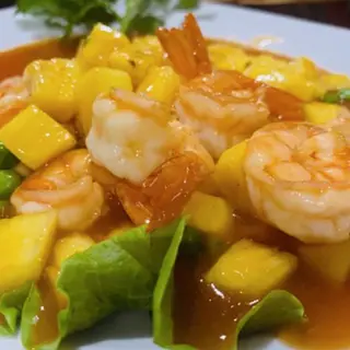 Gambas com Ananás 