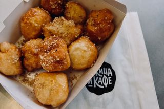 12 бухтички  с мед и орехи 