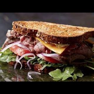 Beef Sandwich with Chips