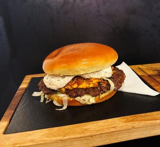Classic Tartufo Burger