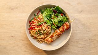 Bento pranz udon and chicken yakitori