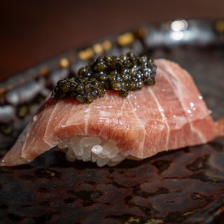 Niguiri De Toro Y Caviar