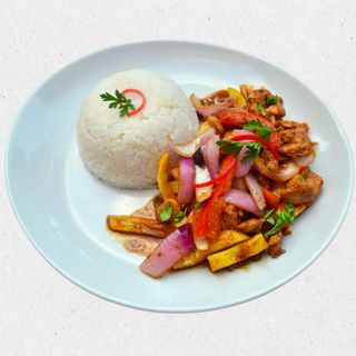 Pollo Saltado