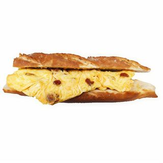 Bocadillo de tortilla de chistorra