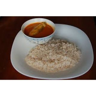 Fish fry + veg served with white rice