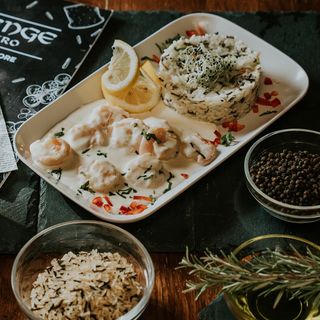 creveti in sos de unt cu orez sălbatic