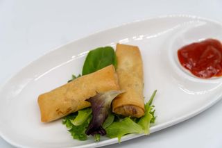 1) Involtini primavera 2 pezzi