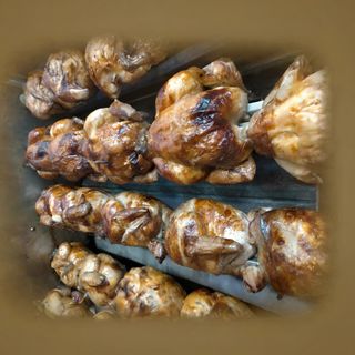 POLLO ASADO ENTERO