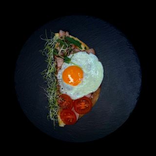    Налисники з шинкою та яйцем 