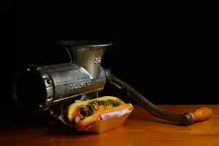 Chilli beef hot dog