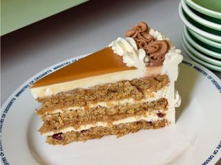 Морквяний карамельний торт (260g)