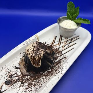 Фондан шоколадний з морозивом (150г)