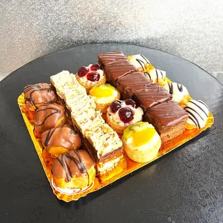 Platou miniprajituri - 700g