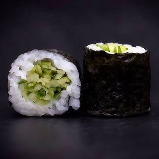 25. Maki De Pepino Y Sésamo (8 Uds.)
