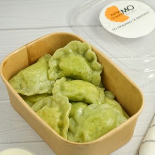 Вареники з шпинатом (260/40г)