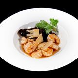 Gamberetti con funghi e bambù