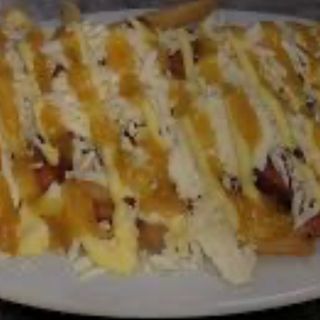 Papas Fritas Con Pechuga Y Queso