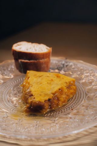 Tortilla De Cebolla Caramelizada
