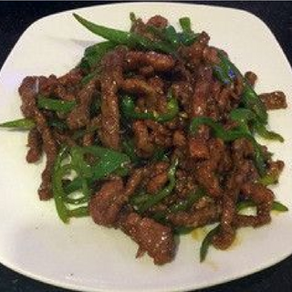 Ternera con Pimientos Verdes