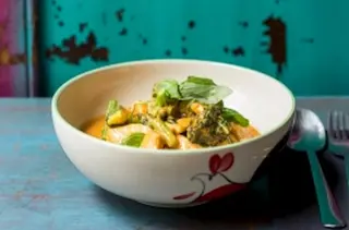 CURRY ROJO