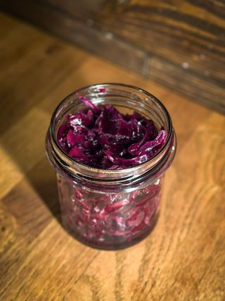 Surówka z czerwonej kapusty