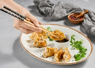 13 Gyoza - 4 pezzi