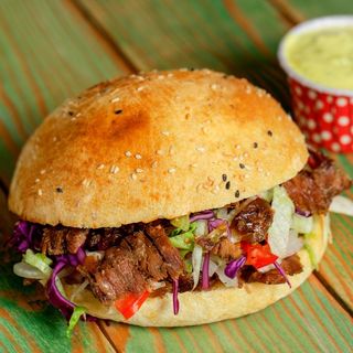 Pan de Pita con Falafel