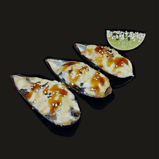 Мидии запечённые с сыром и грибами (3 шт)