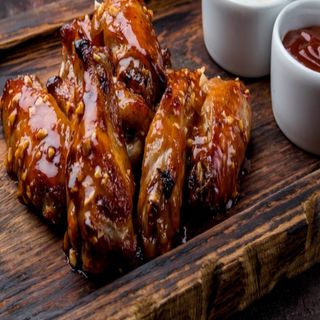 6 Assas de frango com picante
