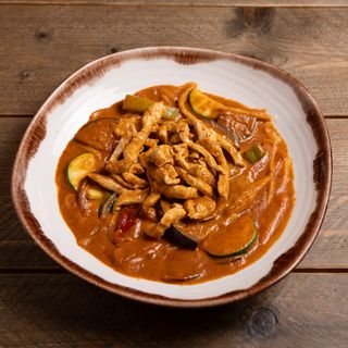 Curry Amarillo De Pollo